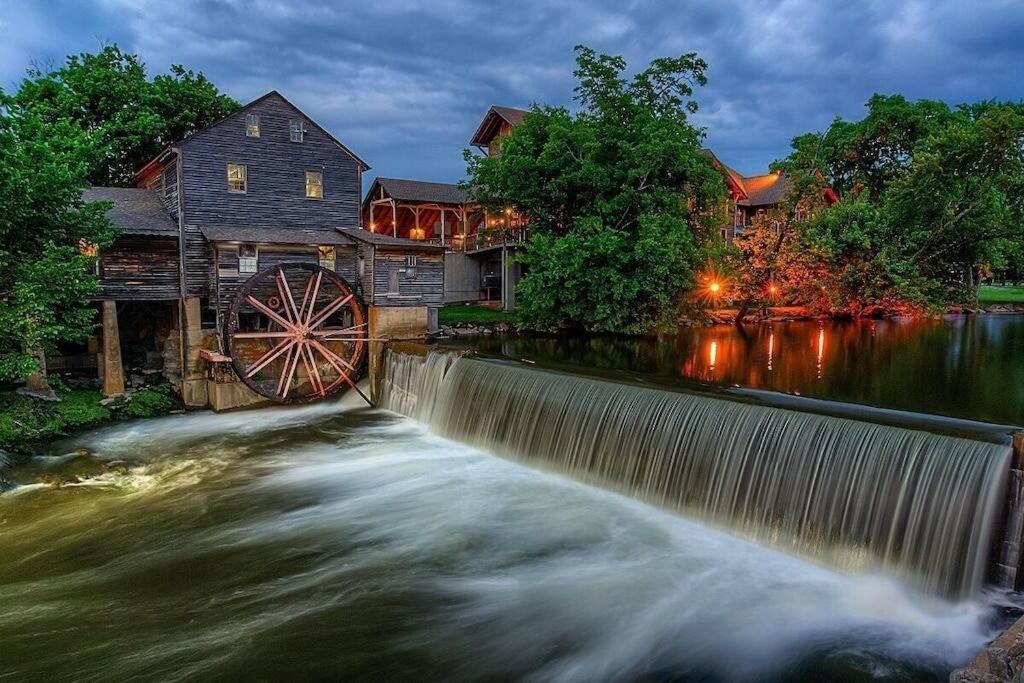 Moonlight Cottage - Your Romantic & Scenic Escape Sevierville Buitenkant foto