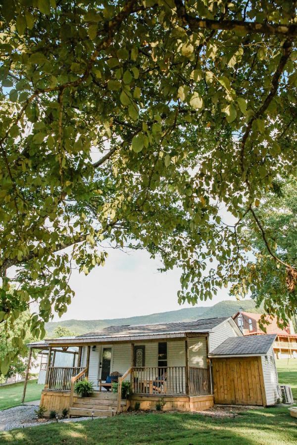 Moonlight Cottage - Your Romantic & Scenic Escape Sevierville Buitenkant foto